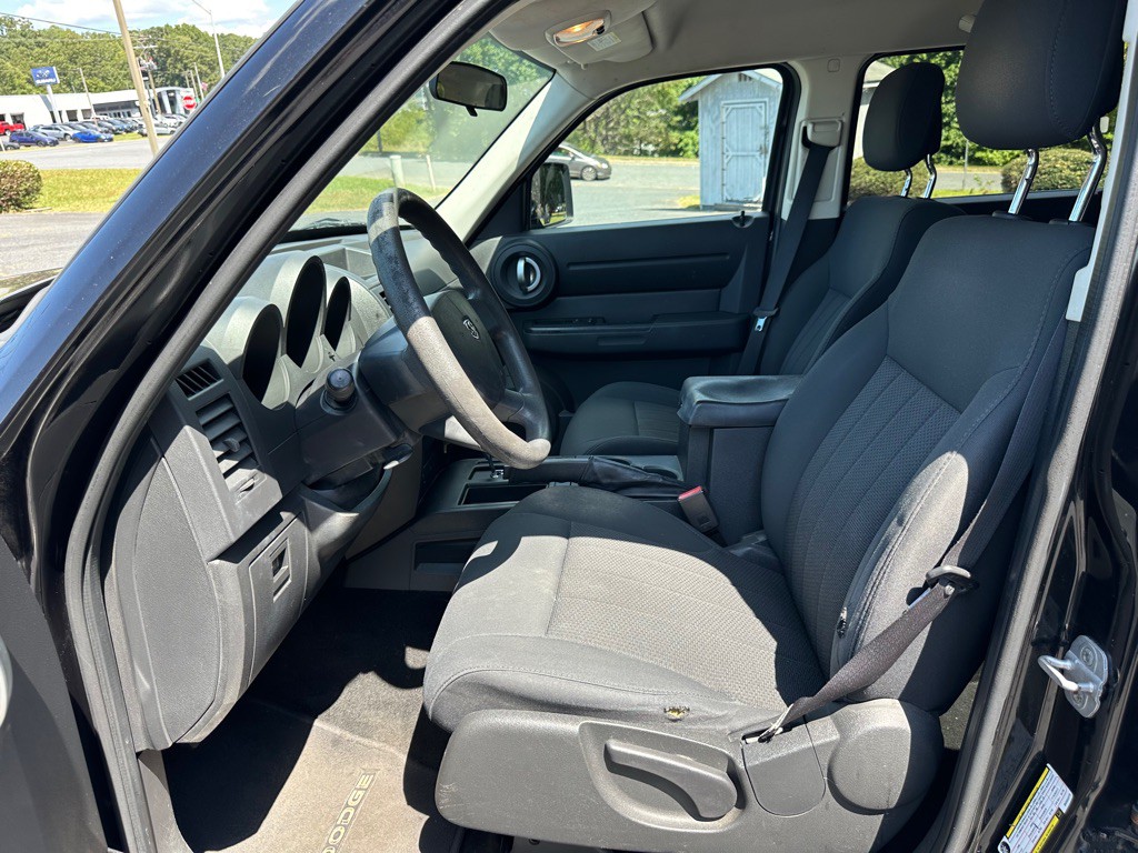 2011 Dodge Nitro Image 10
