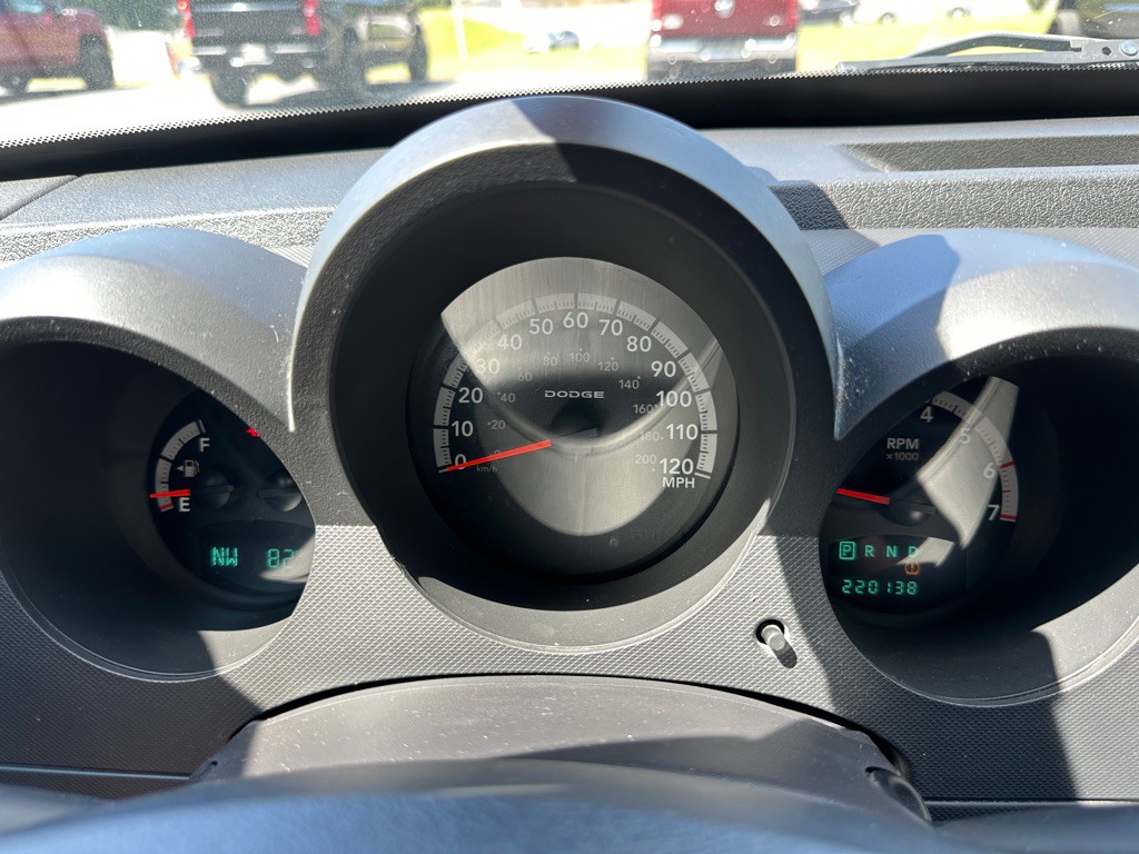 2011 Dodge Nitro Image 20