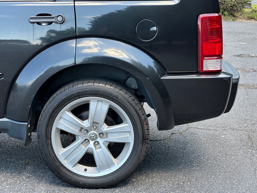2011 Dodge Nitro Image 29