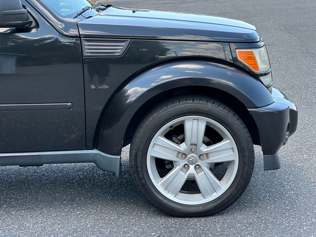 2011 Dodge Nitro Image 32