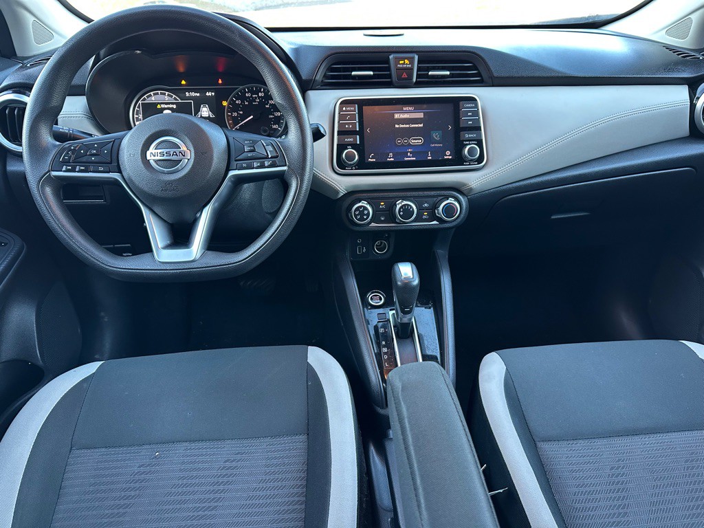 2020 Nissan Versa Image 4
