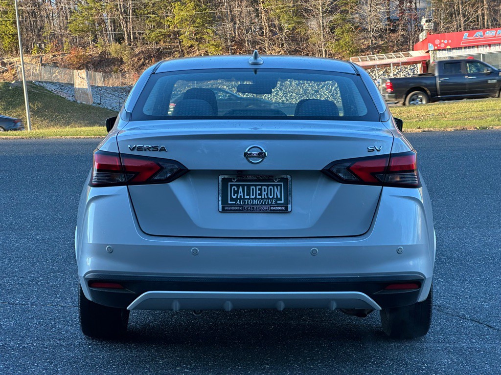 2020 Nissan Versa Image 6