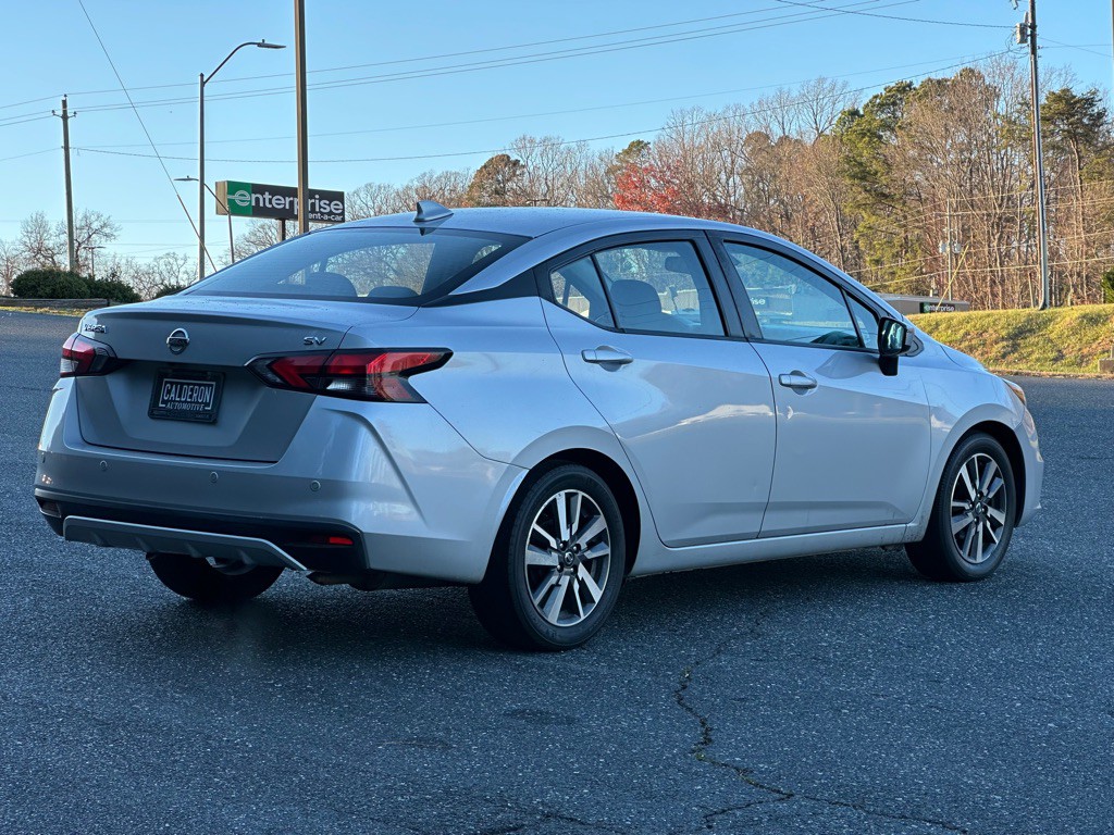2020 Nissan Versa Image 7