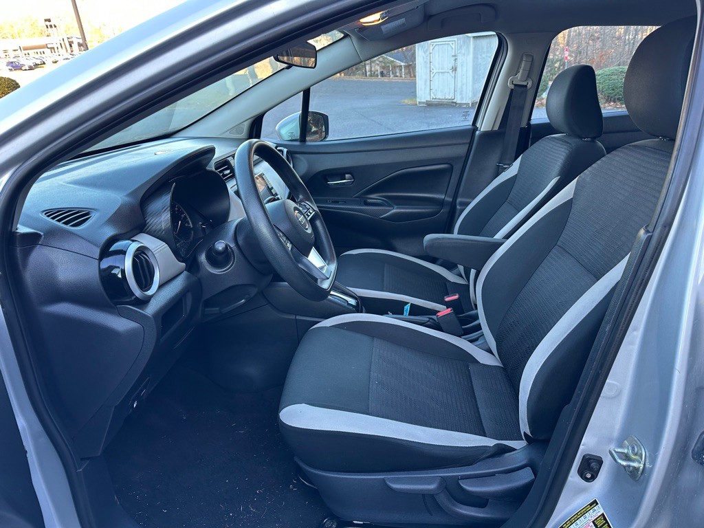 2020 Nissan Versa Image 10