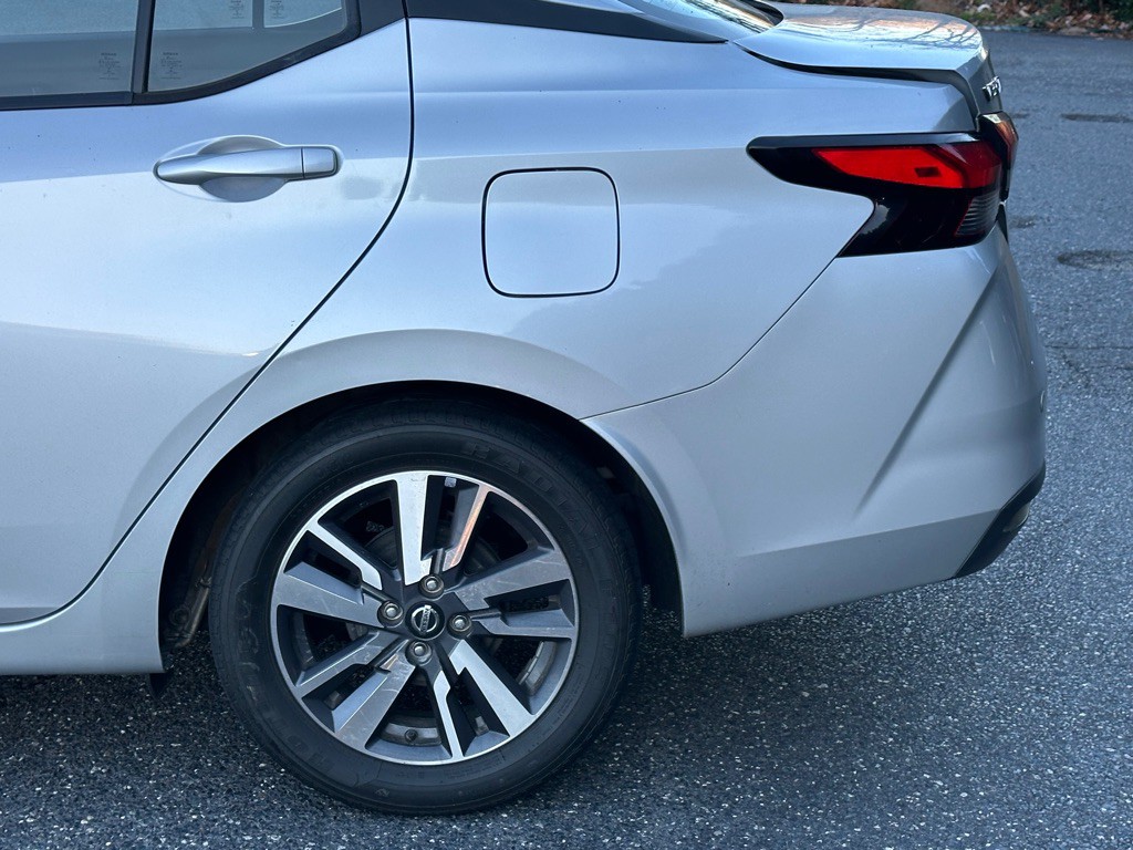2020 Nissan Versa Image 31