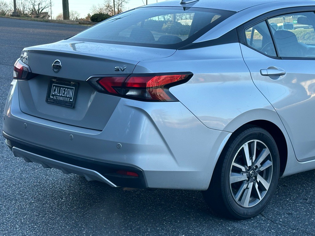 2020 Nissan Versa Image 32