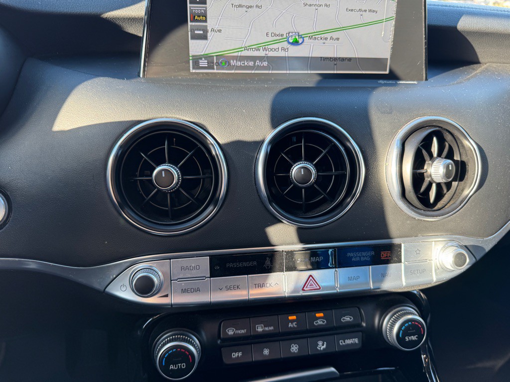 2018 Kia Stinger Image 25