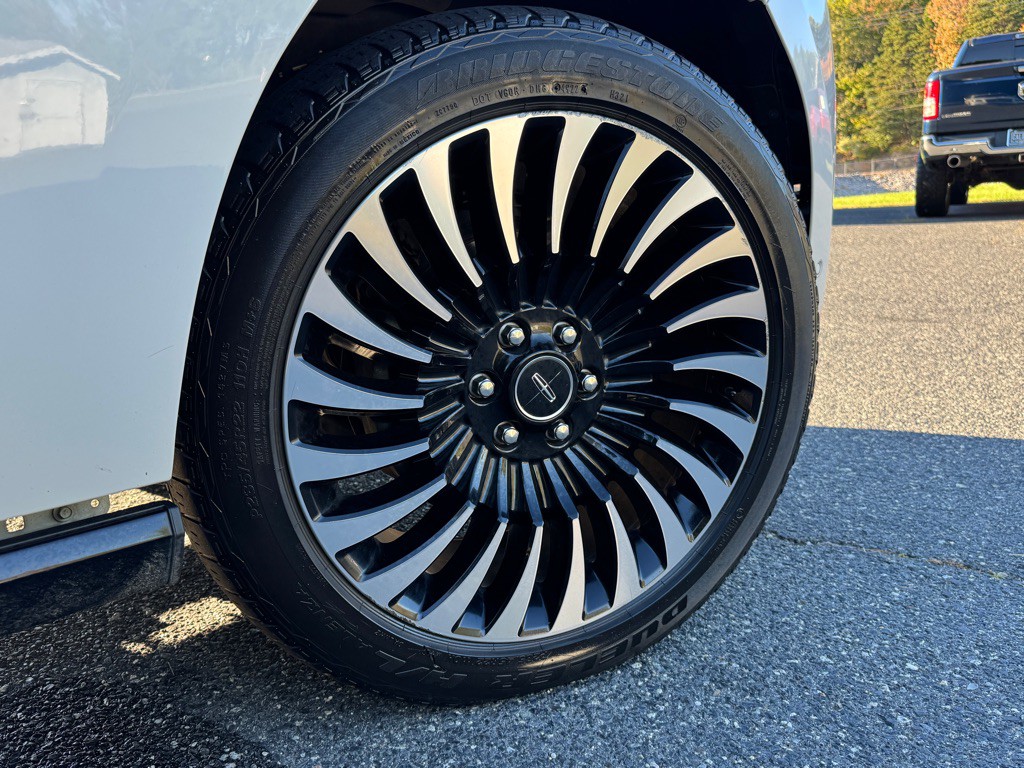 2020 Lincoln Navigator Image 20
