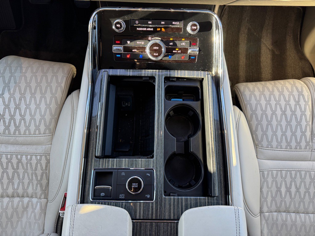 2020 Lincoln Navigator Image 31