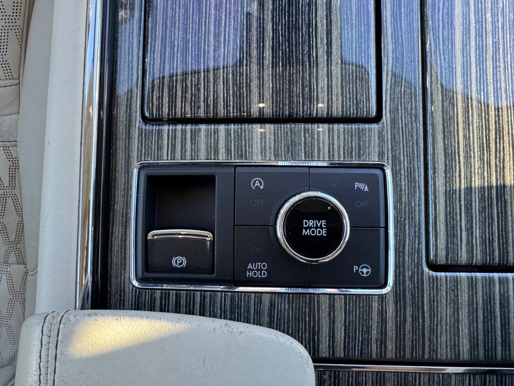 2020 Lincoln Navigator Image 35