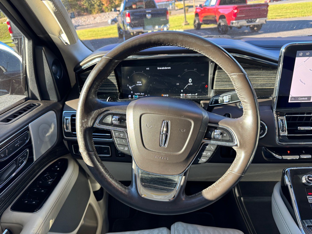 2020 Lincoln Navigator Image 38