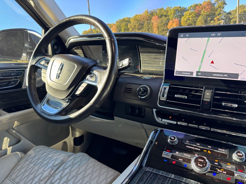 2020 Lincoln Navigator Image 39