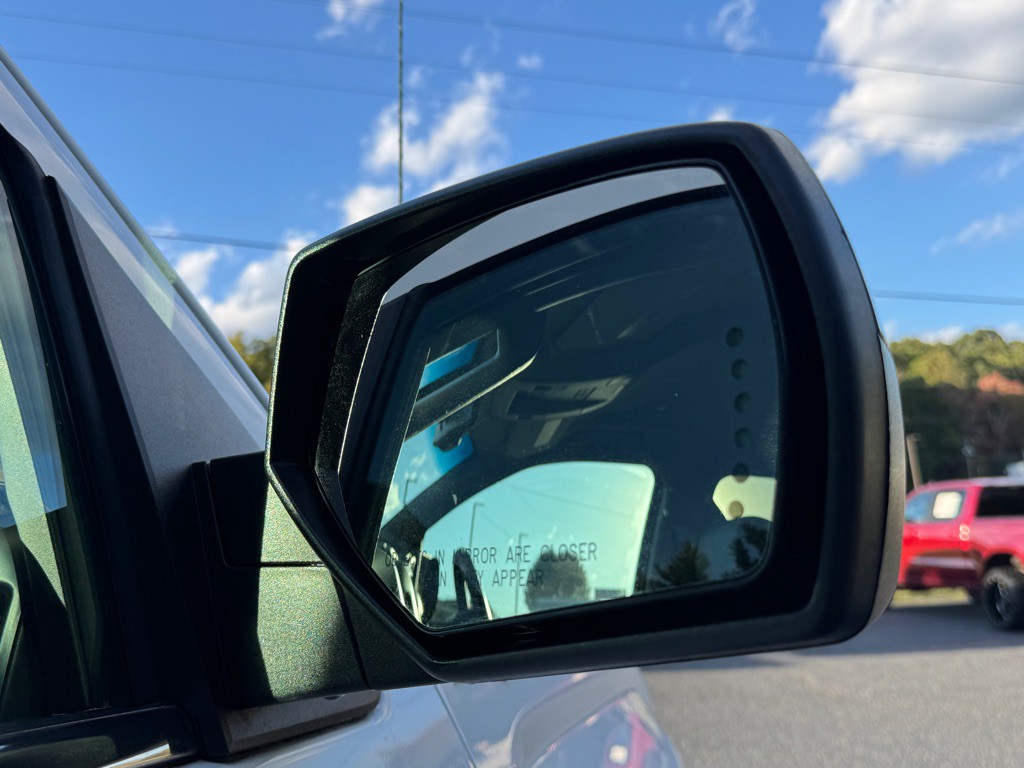 2017 GMC Sierra Image 8