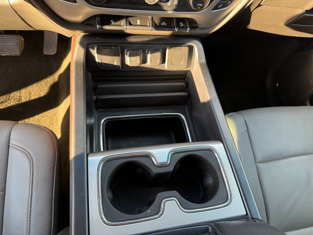 2017 GMC Sierra Image 16