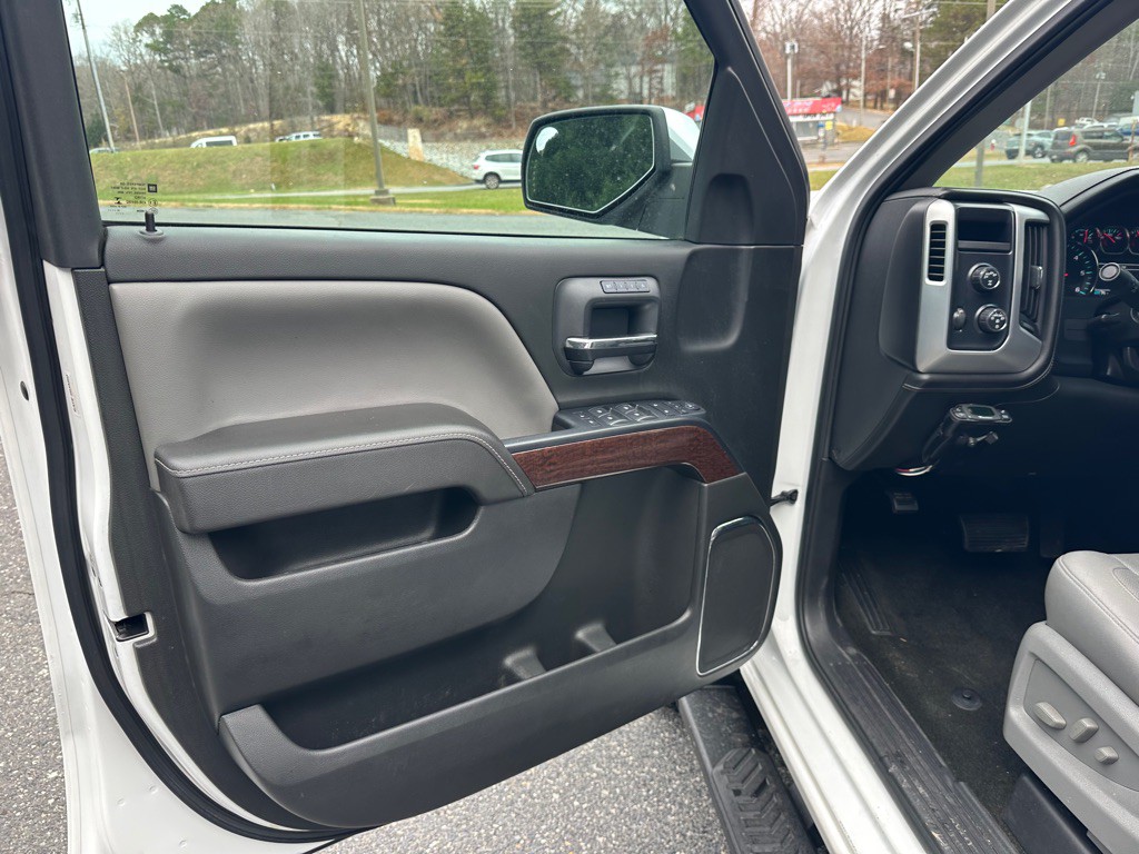 2017 GMC Sierra Image 14