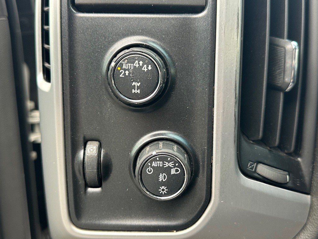 2017 GMC Sierra Image 30