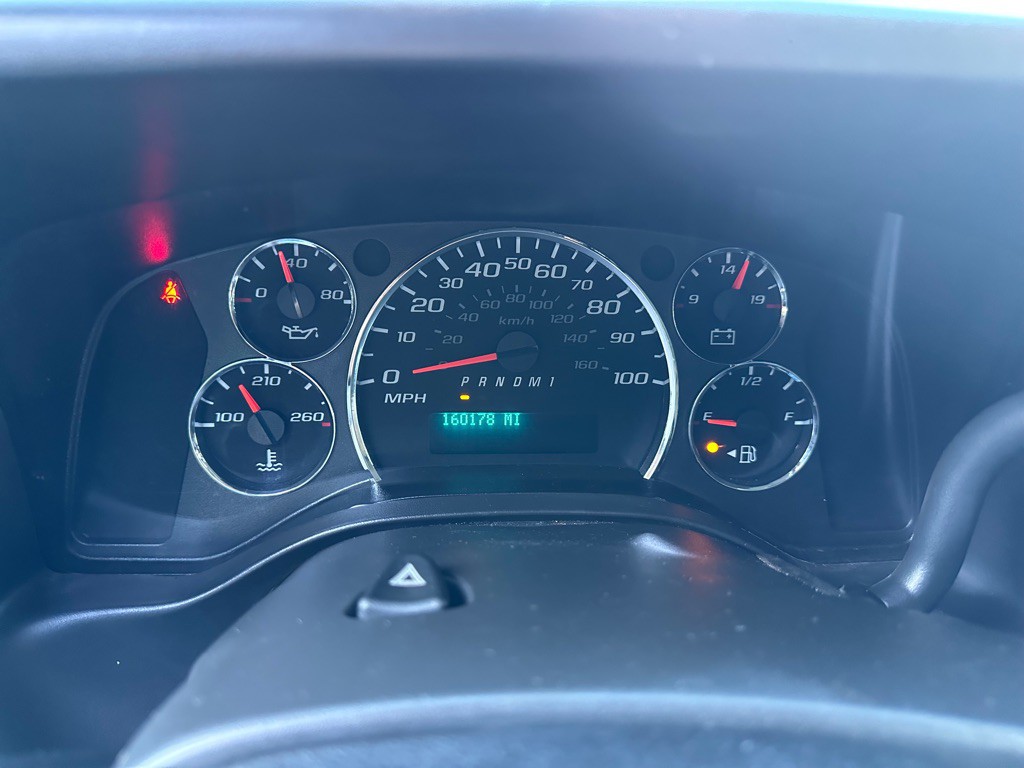 2017 Chevrolet Express Image 19