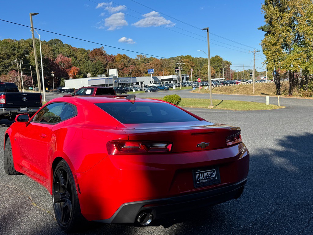 2017 Chevrolet Camaro Image 7
