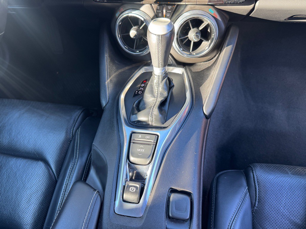 2017 Chevrolet Camaro Image 12