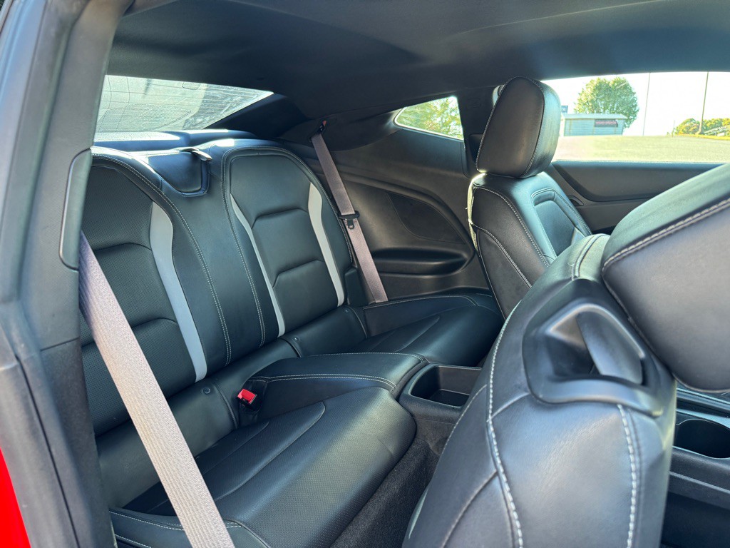 2017 Chevrolet Camaro Image 19