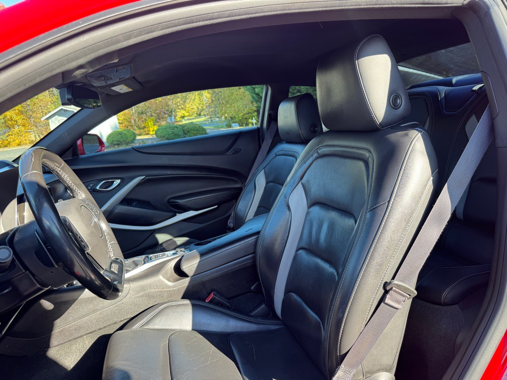 2017 Chevrolet Camaro Image 24