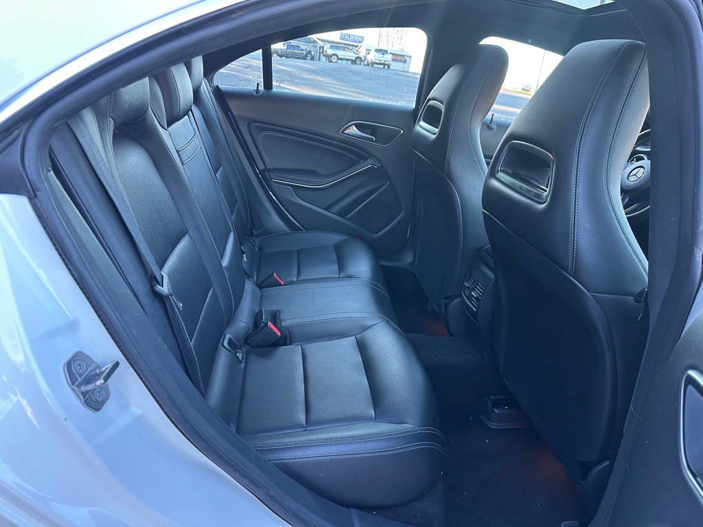 2018 Mercedes-Benz CLA-Class Image 18