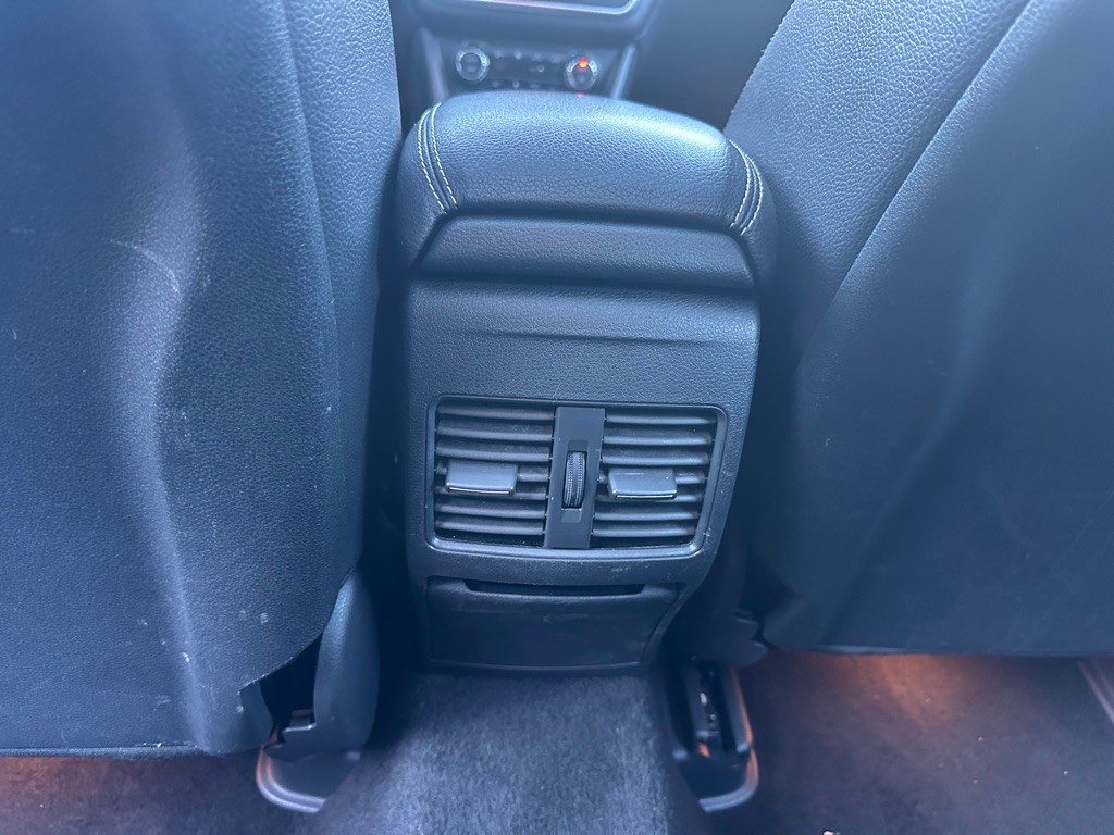 2018 Mercedes-Benz CLA-Class Image 21