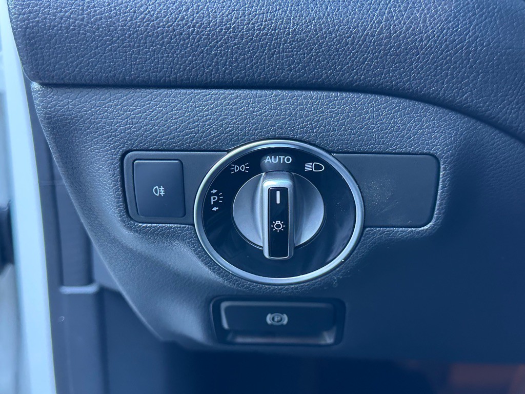 2018 Mercedes-Benz CLA-Class Image 29