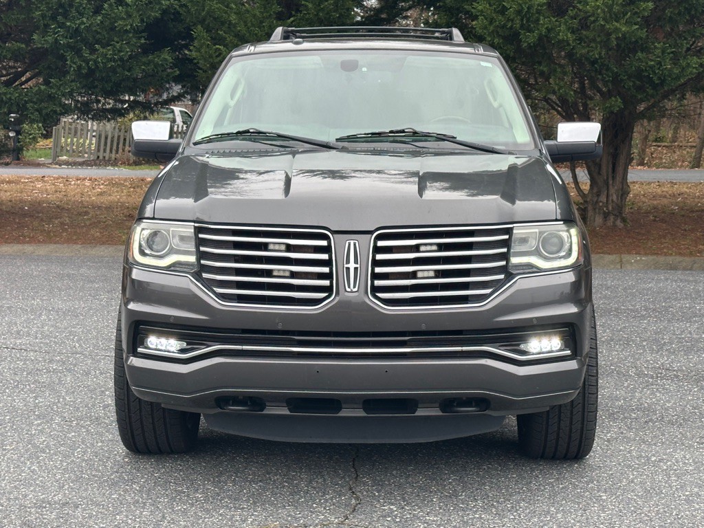 2015 Lincoln Navigator Image 12