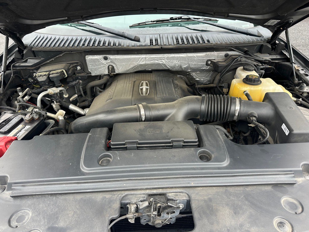 2015 Lincoln Navigator Image 34