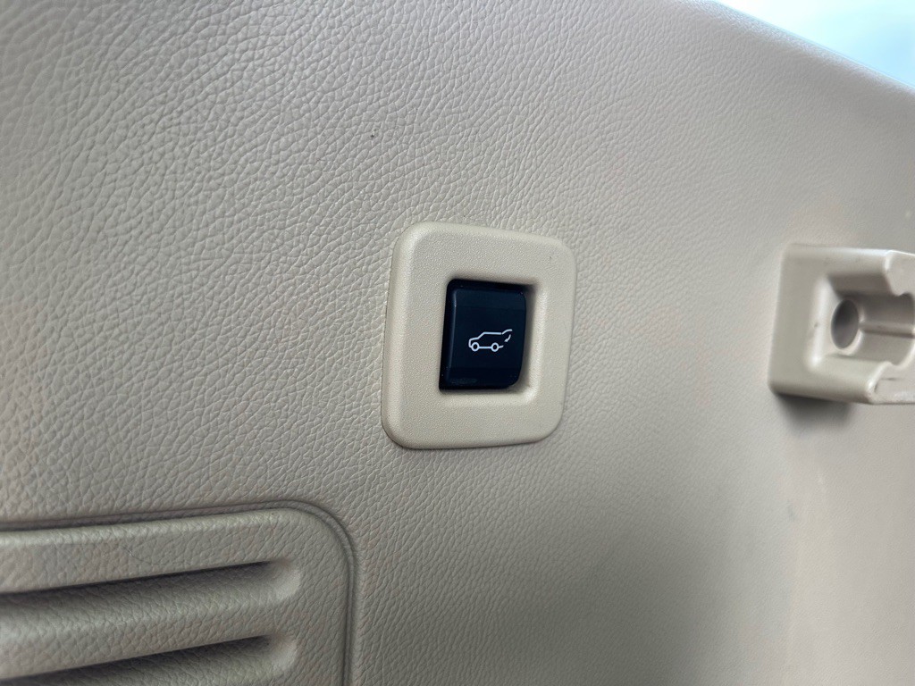 2015 Lincoln Navigator Image 40