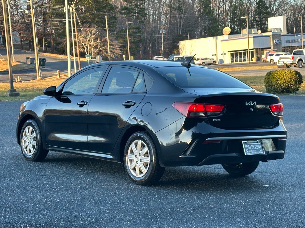 2023 Kia Rio Image 3