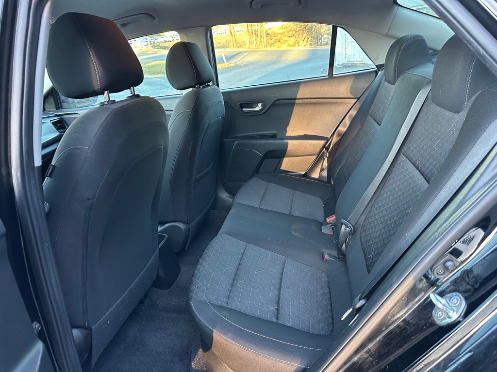 2023 Kia Rio Image 19