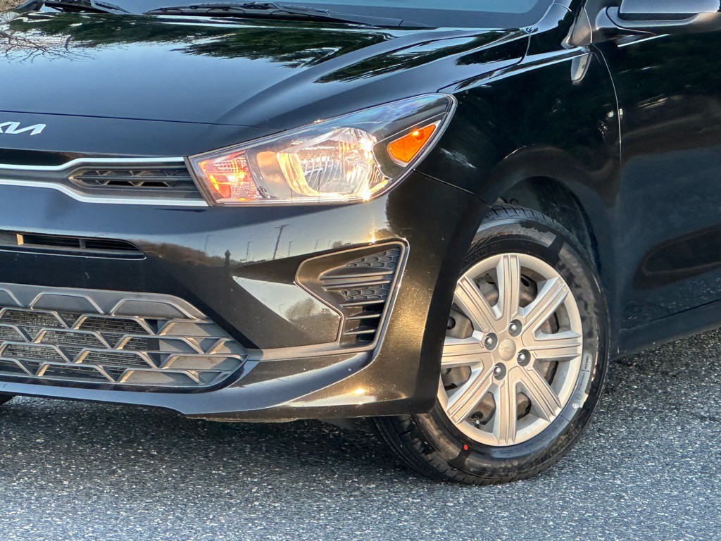 2023 Kia Rio Image 30