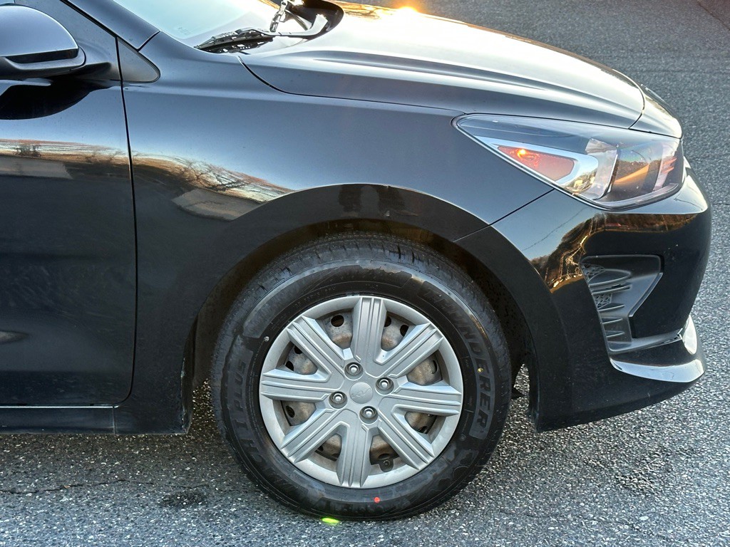 2023 Kia Rio Image 35