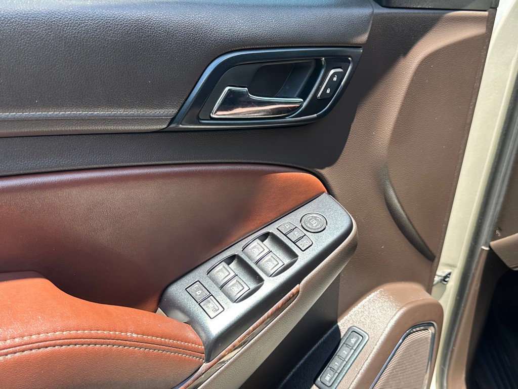 2015 Chevrolet Tahoe Image 14