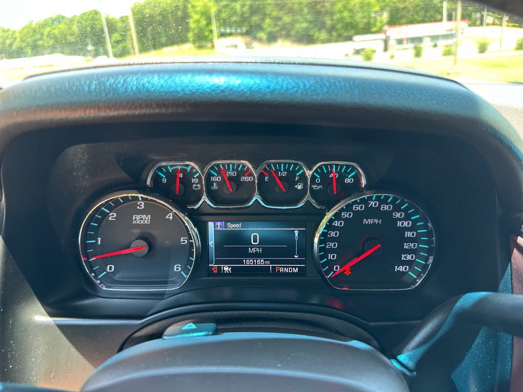 2015 Chevrolet Tahoe Image 27