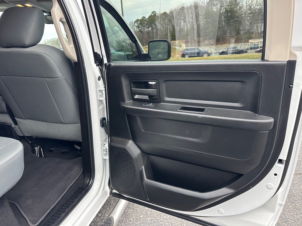 2020 RAM 1500 Image 16