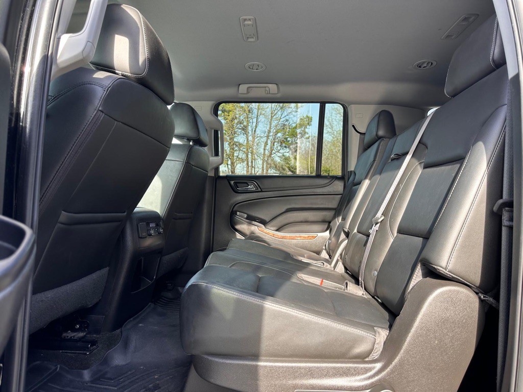 2018 Chevrolet Suburban Image 19