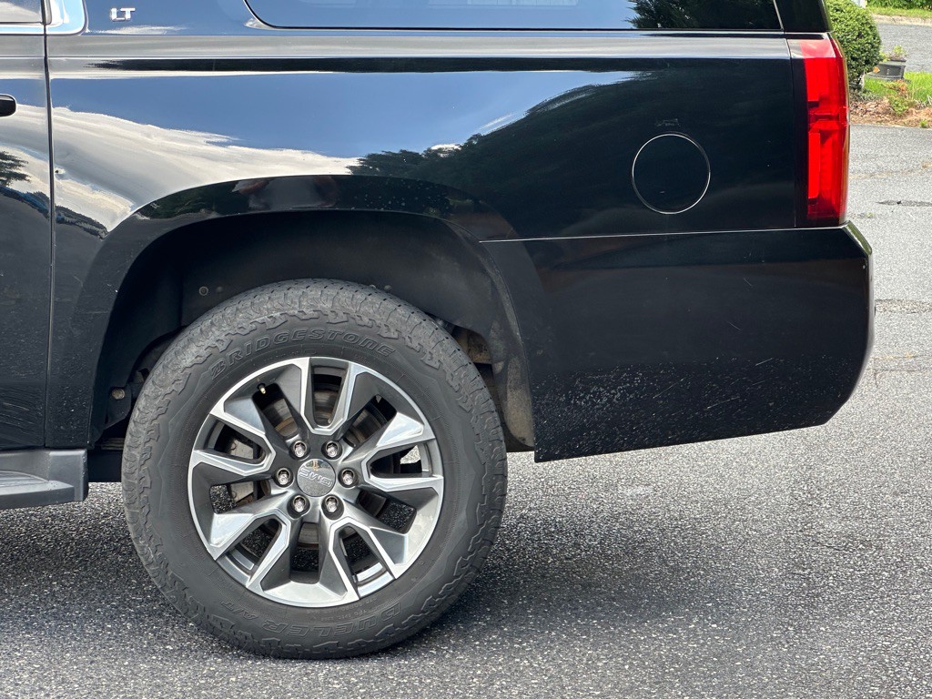 2018 Chevrolet Suburban Image 40