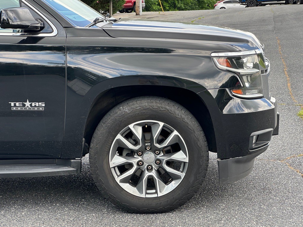 2018 Chevrolet Suburban Image 43