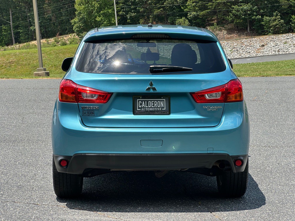 2014 Mitsubishi Outlander Image 4