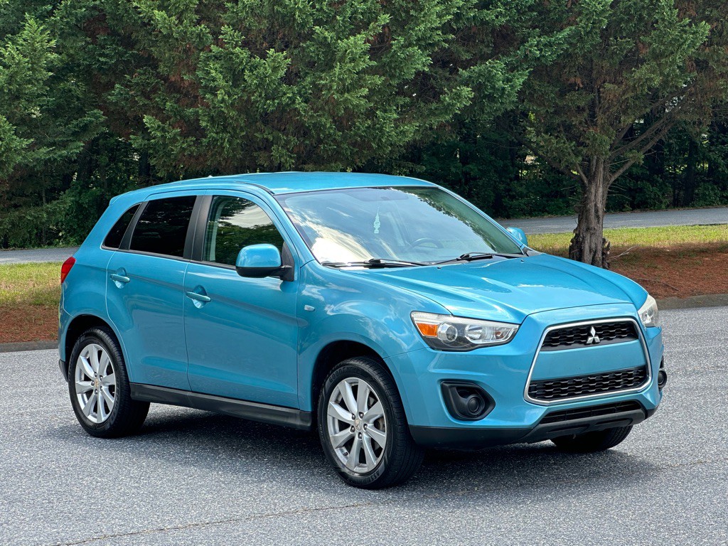 2014 Mitsubishi Outlander Image 7