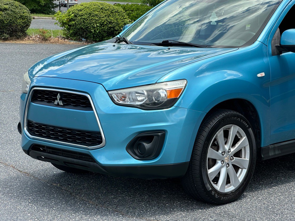 2014 Mitsubishi Outlander Image 29