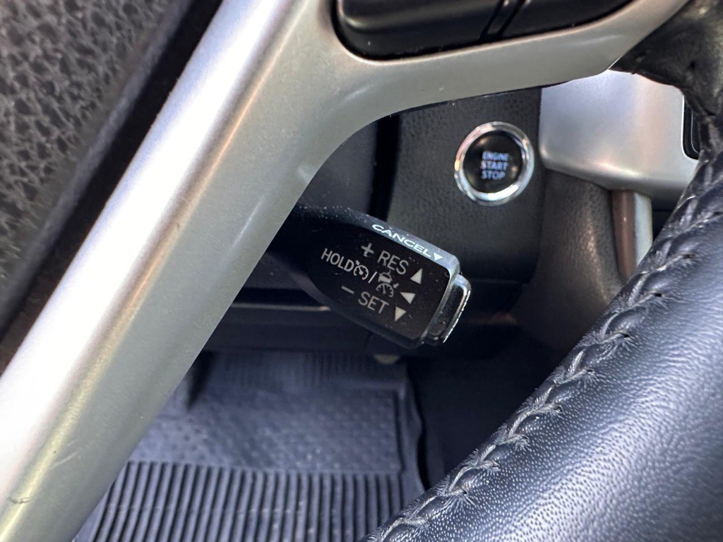 2017 Toyota Highlander Image 23