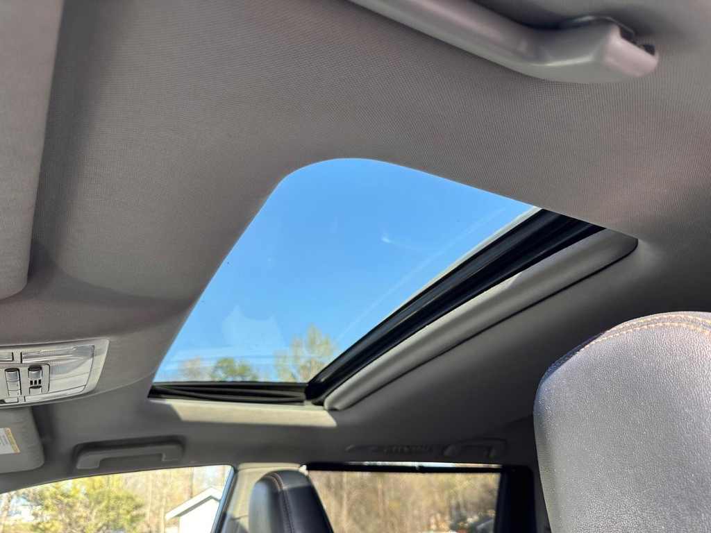 2017 Toyota Highlander Image 35