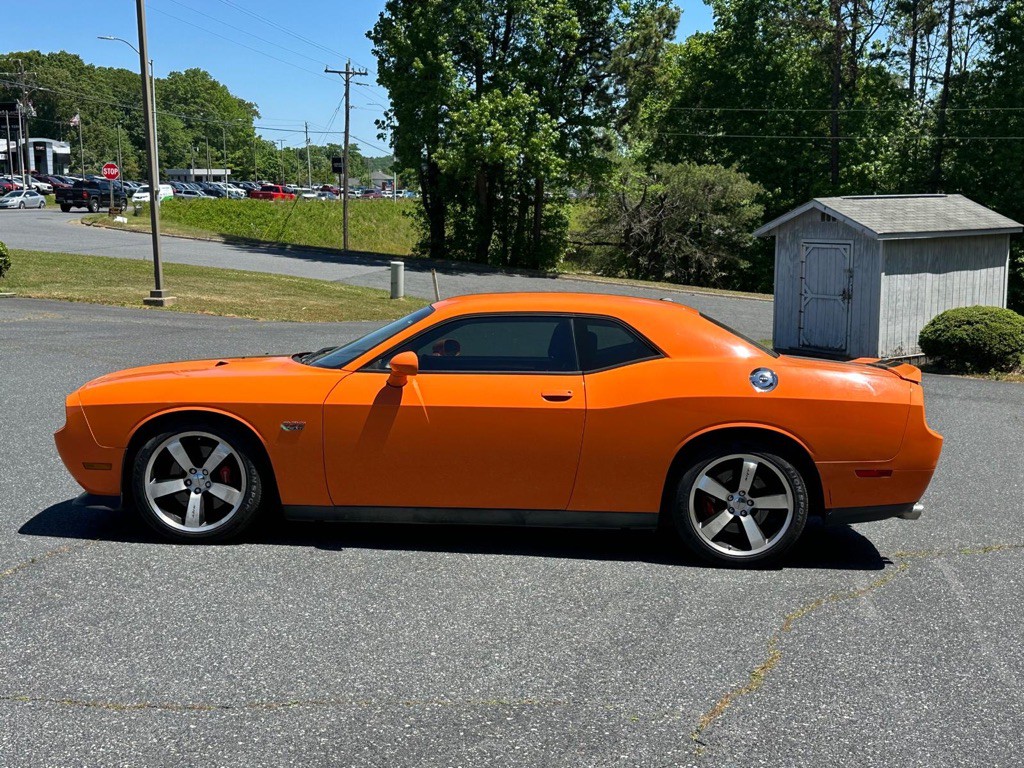 2012 Dodge Challenger Image 2