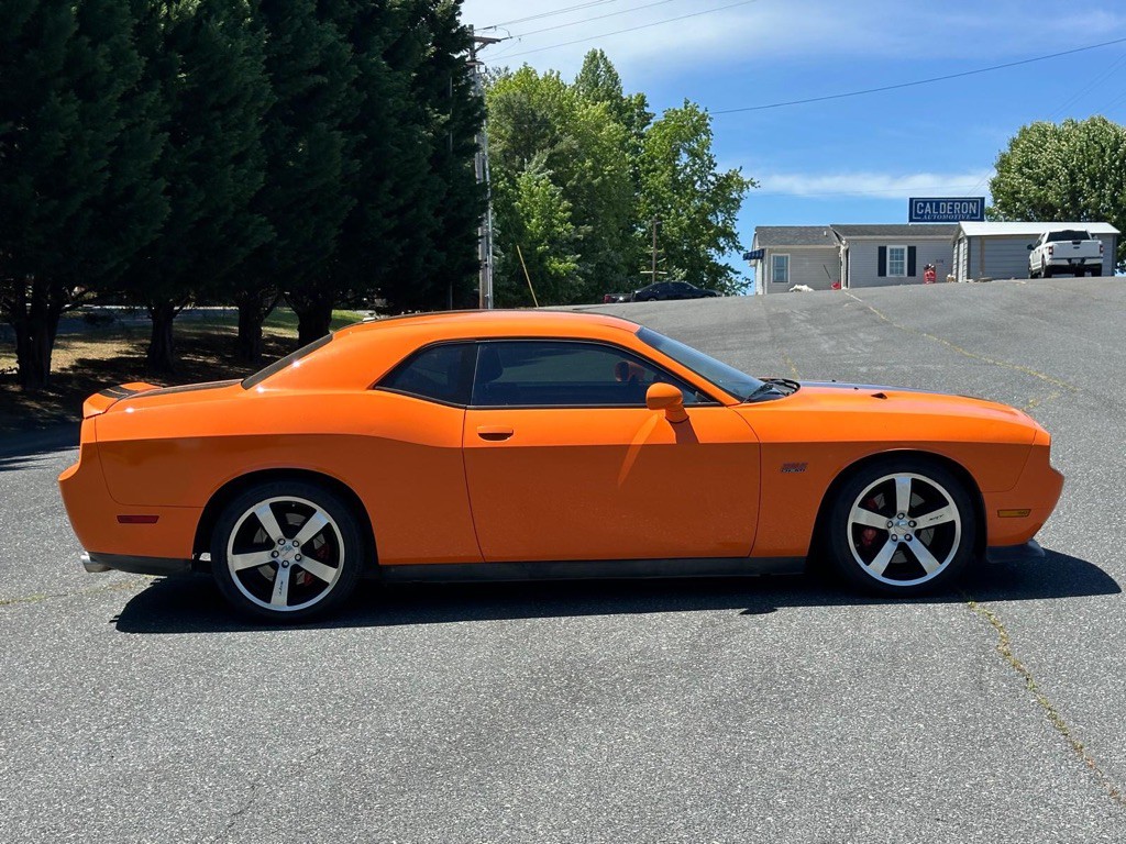 2012 Dodge Challenger Image 6