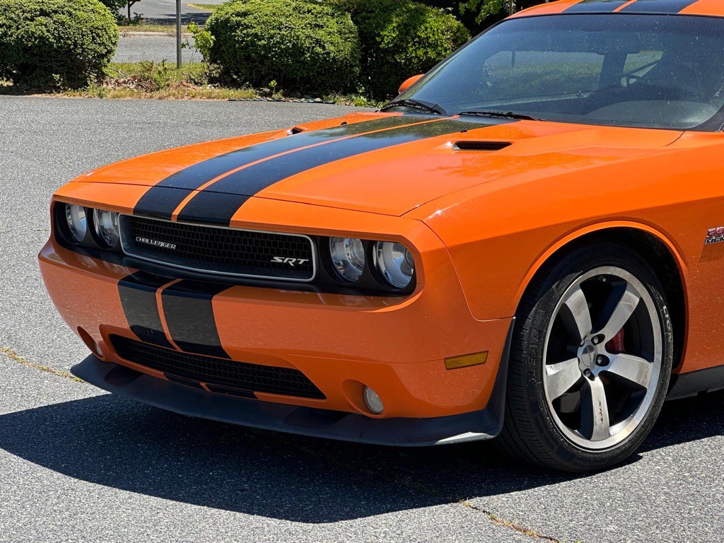 2012 Dodge Challenger Image 32