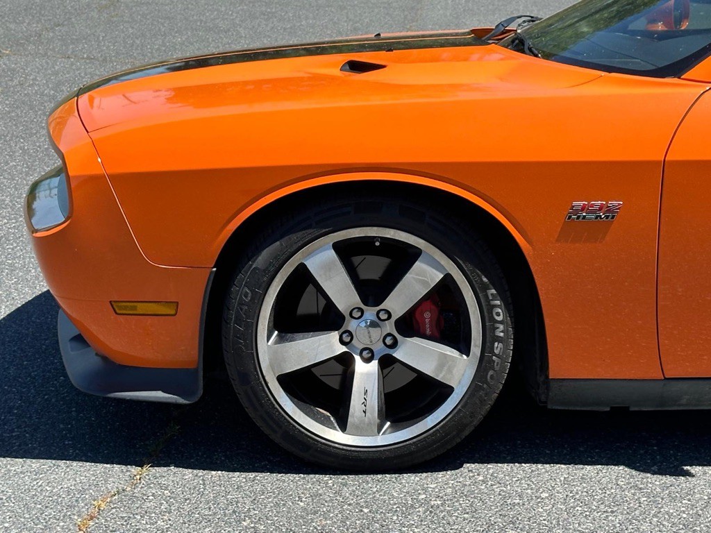 2012 Dodge Challenger Image 33